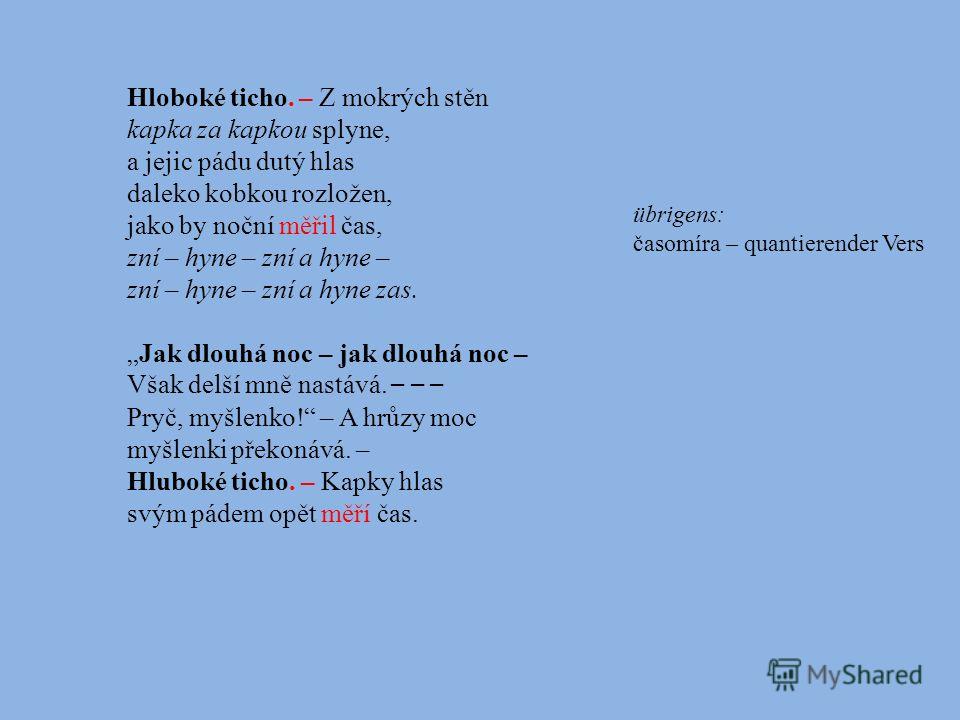noční čas šlapky tváří sedí noční čas šlapky tváří sedí
